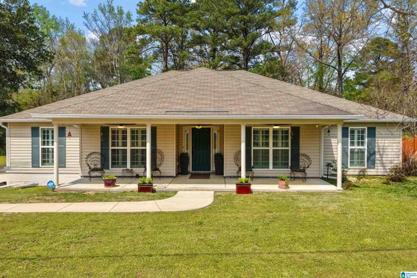 $320,000 | 1875 Walnut Street, Centreville, AL 35042