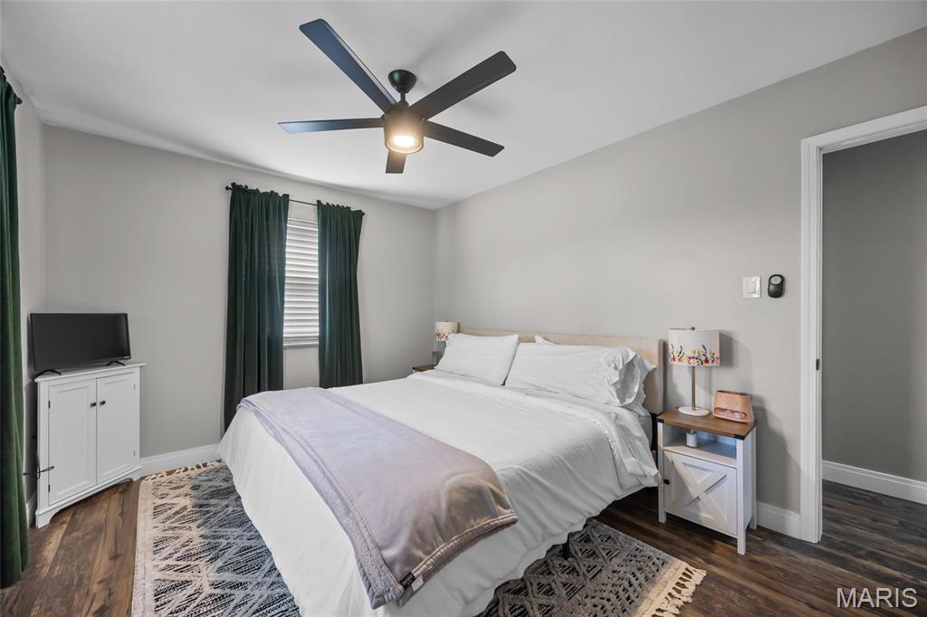 9748 MacKenzie Road St. Louis, MO 63123 - Photo 16 of 25