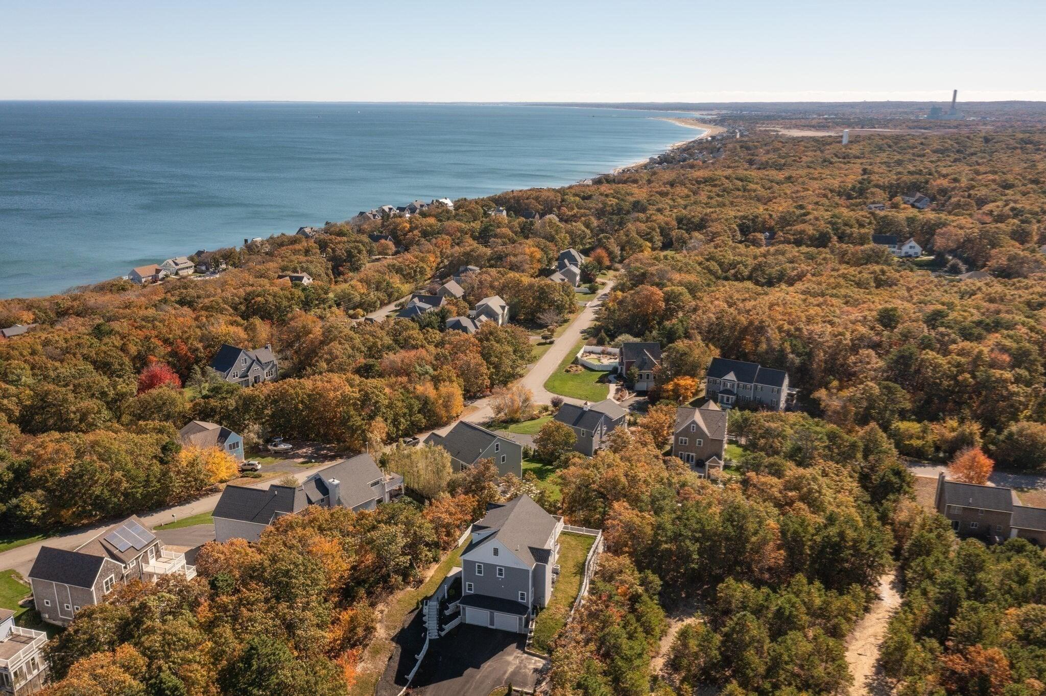 29 Sheppard Road Sagamore Beach, MA 02562 - Photo 4 of 45 4