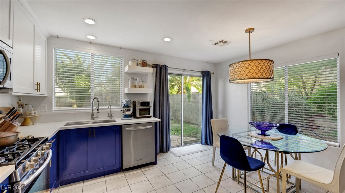 8709 Hidden Pines Avenue Las Vegas, NV 89143 - Photo 13 of 31