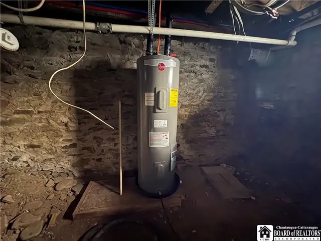 $59,900 | 13 West Greenwood, Andover, NY 14806