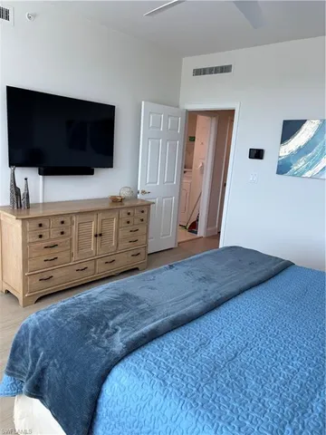 $15,000 | 435 Dockside Drive, Unit B602, Naples, FL 34110