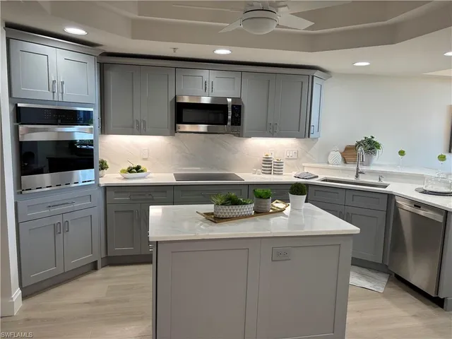 $15,000 | 435 Dockside Drive, Unit B602, Naples, FL 34110