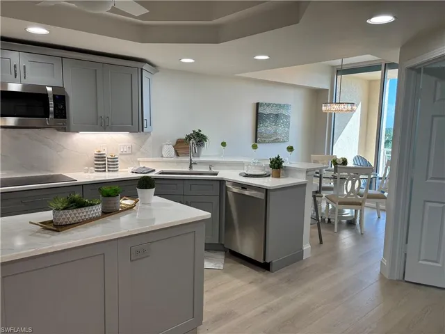 $15,000 | 435 Dockside Drive, Unit B602, Naples, FL 34110