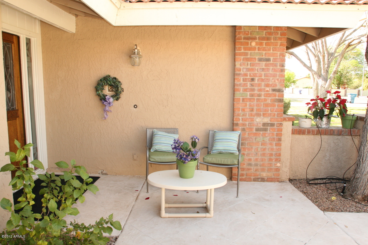 719 North Riata Street Gilbert, AZ 85234 - Photo 2 of 16 Front Entrance