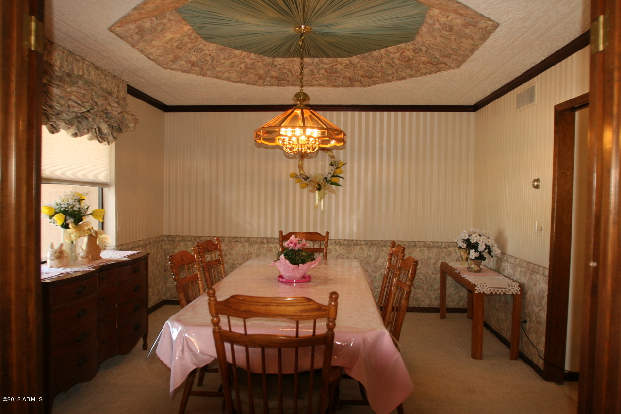 719 North Riata Street Gilbert, AZ 85234 - Photo 3 of 16 Formal Dining Room