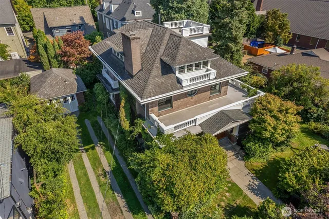 $2,695,000 | 1220 10th Avenue East, Seattle, WA 98102