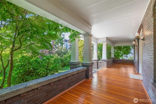 $2,695,000 | 1220 10th Avenue East, Seattle, WA 98102