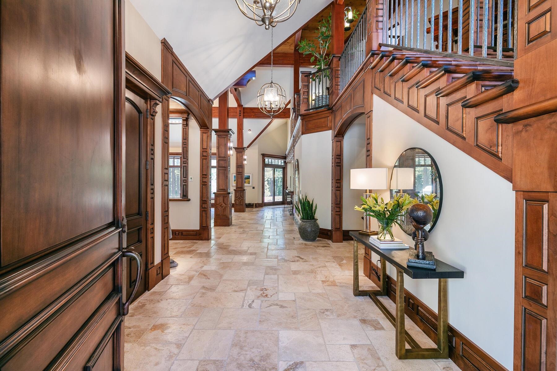 12541 Granite Drive Truckee, CA 96161 - Photo 4 of 20 a view of an entryway