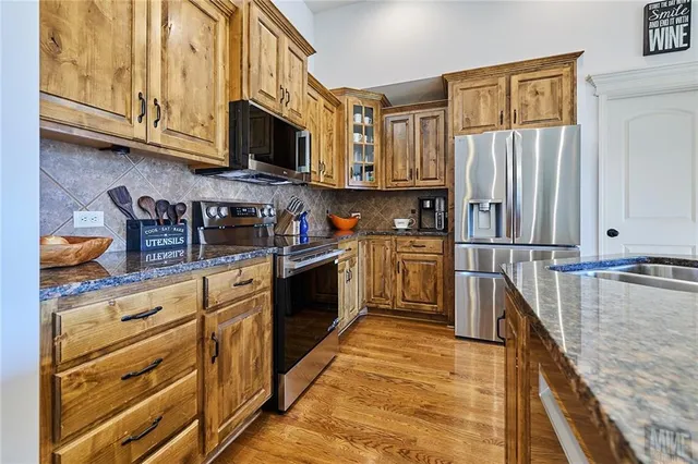 $585,000 | 707 Tomahawk Court, Smithville, MO 64089