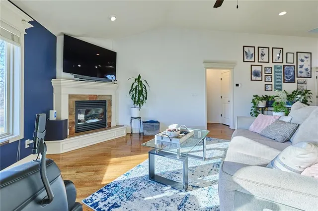 $585,000 | 707 Tomahawk Court, Smithville, MO 64089