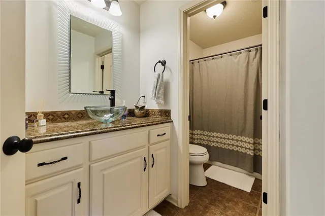 $585,000 | 707 Tomahawk Court, Smithville, MO 64089