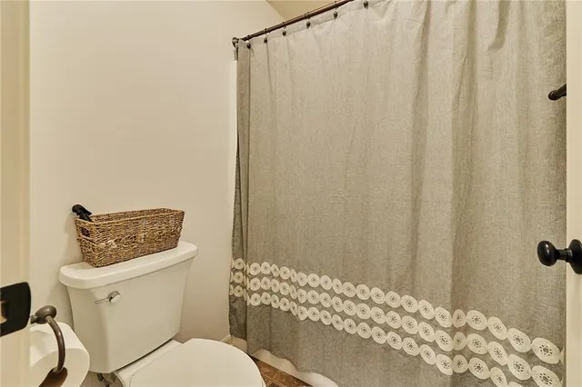 $585,000 | 707 Tomahawk Court, Smithville, MO 64089