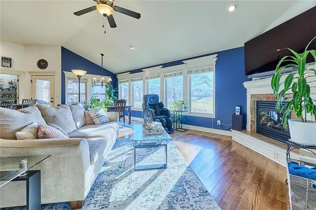 $585,000 | 707 Tomahawk Court, Smithville, MO 64089