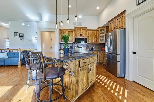 $585,000 | 707 Tomahawk Court, Smithville, MO 64089