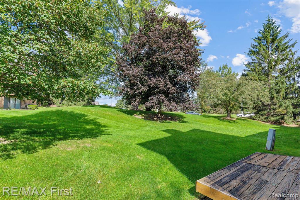 798 Oak Brook Ridge Drive Rochester Hills, MI 48307 - Photo 8 of 29