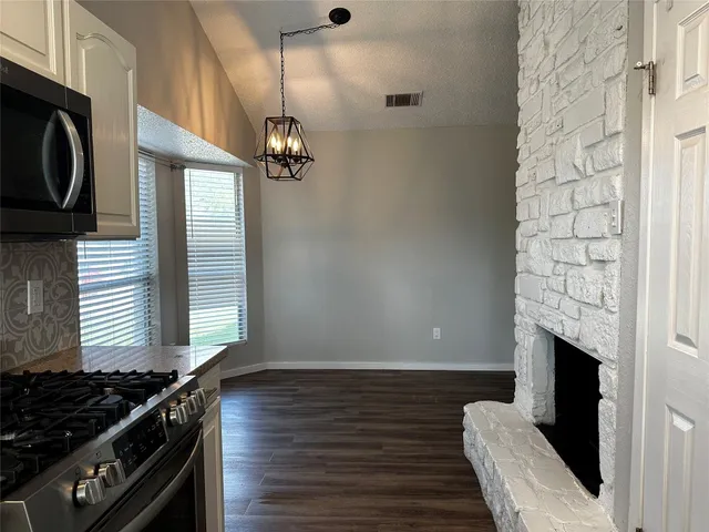 $1,850 | 504 Suzzane Road, Pflugerville, TX 78660