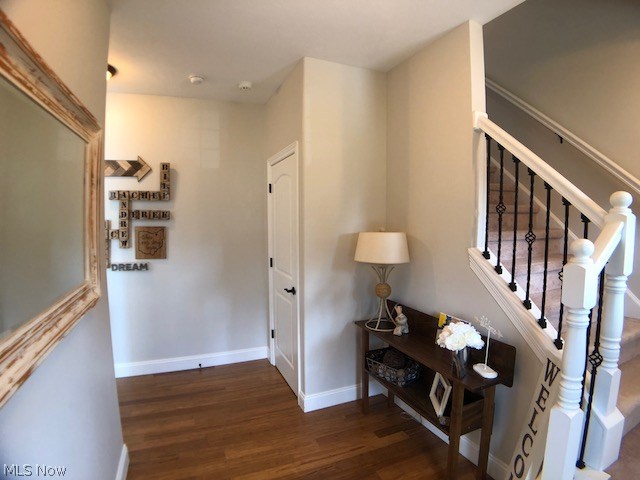 1189 Belrose Road Cleveland, OH 44124 - Photo 2 of 32