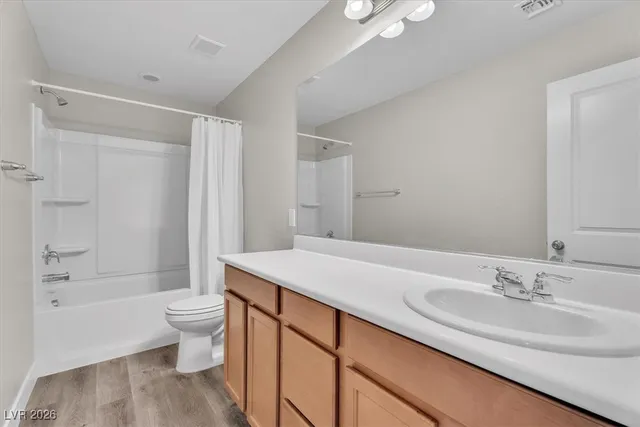 $575,000 | 9947 Fletcher Peak Avenue, Las Vegas, NV 89178