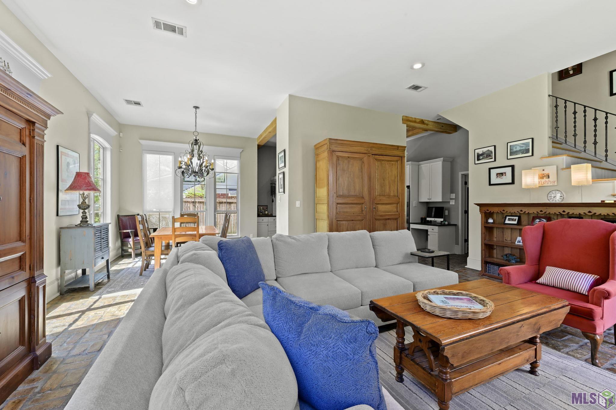 3231 Woodland Ridge Boulevard Baton Rouge, LA 70816 - Photo 6 of 19