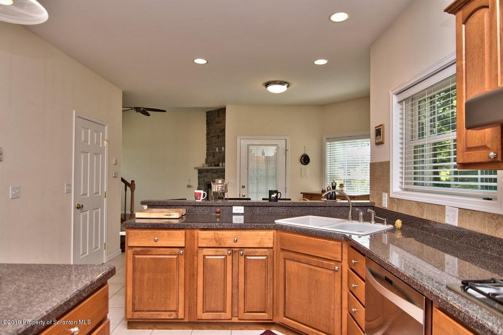 801 Forest Road Lake Ariel, PA 18436 - Photo 14 of 54 a spacious bathroom with sinks mirror and a bathtub