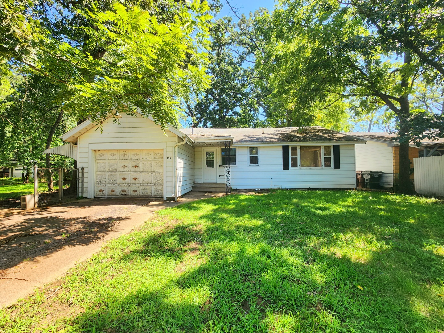 183 South Laurel Road Kankakee, IL 60901 - Photo 2 of 35 Gallery Image 2