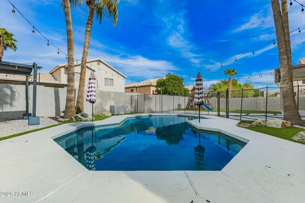 $784,999 | 1906 West Redfield Road, Gilbert, AZ 85233