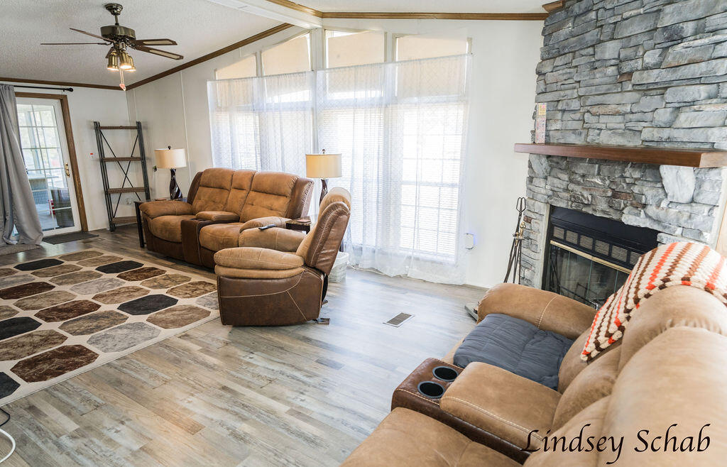 2211 East 13 Mile Road Bitely, MI 49309 - Photo 11 of 48 DSC01963