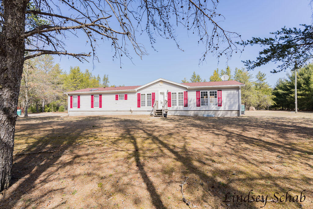 2211 East 13 Mile Road Bitely, MI 49309 - Photo 2 of 48 DSC02060