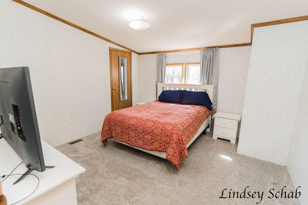 2211 East 13 Mile Road Bitely, MI 49309 - Photo 31 of 48 DSC02002