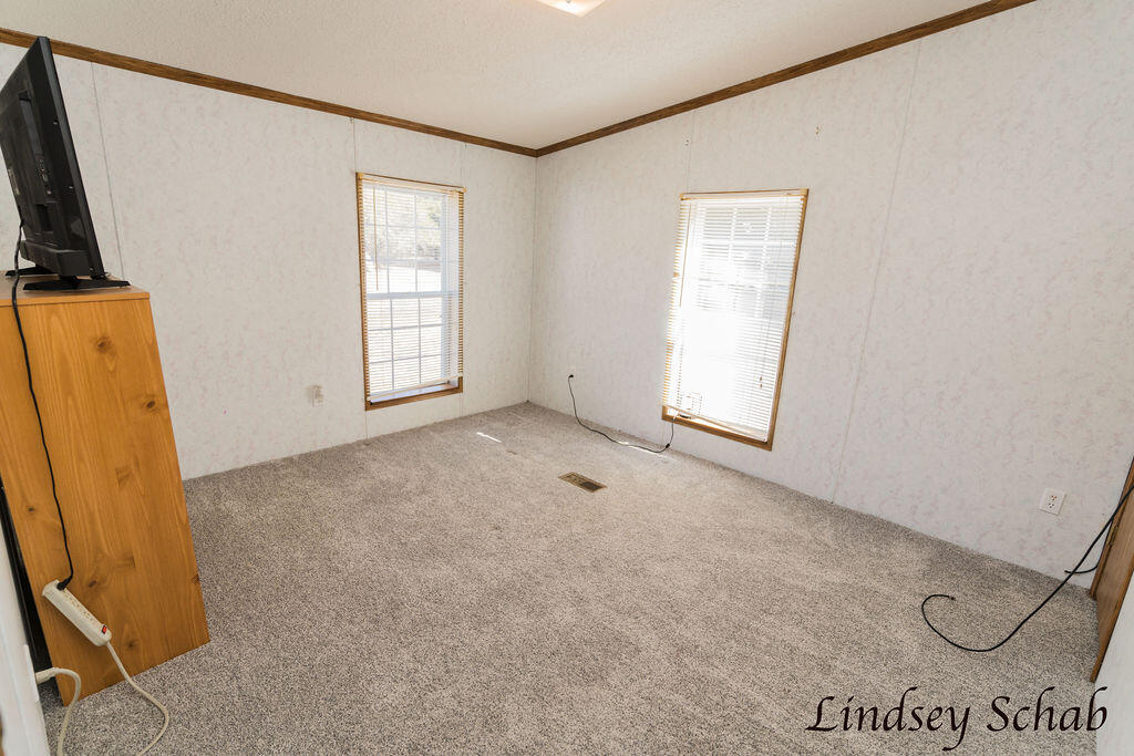 2211 East 13 Mile Road Bitely, MI 49309 - Photo 35 of 48 DSC02008