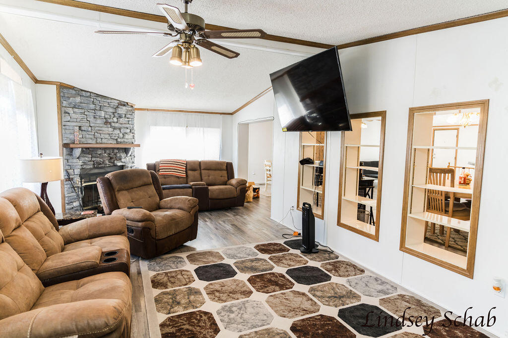 2211 East 13 Mile Road Bitely, MI 49309 - Photo 7 of 48 DSC01952