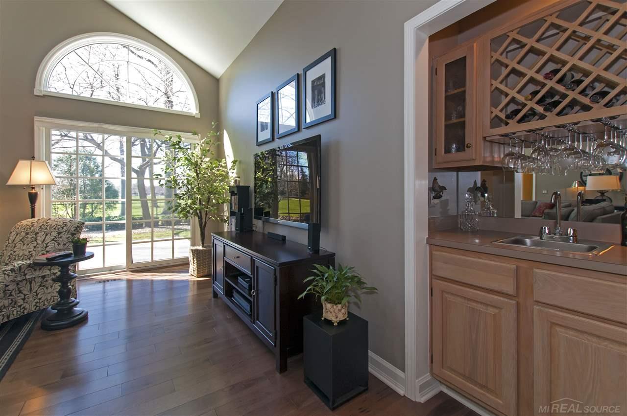 483 Shoreham Road Grosse Pointe Woods, MI 48236 - Photo 18 of 44