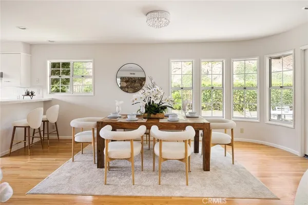 $1,998,000 | 5213 Crown Avenue, La Canada Flintridge, CA 91011