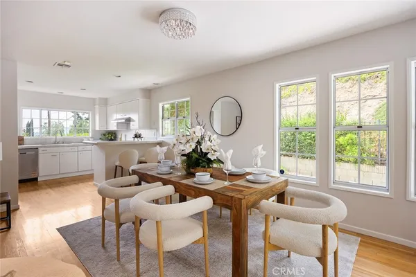 $1,998,000 | 5213 Crown Avenue, La Canada Flintridge, CA 91011
