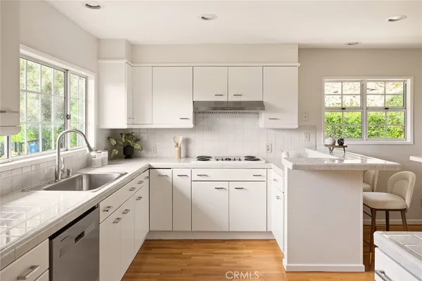 $1,998,000 | 5213 Crown Avenue, La Canada Flintridge, CA 91011