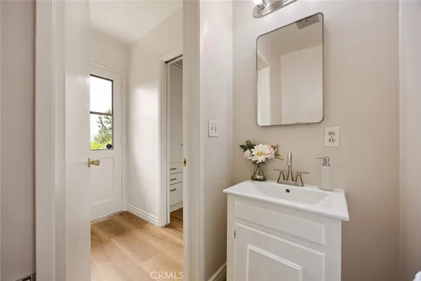 $1,998,000 | 5213 Crown Avenue, La Canada Flintridge, CA 91011