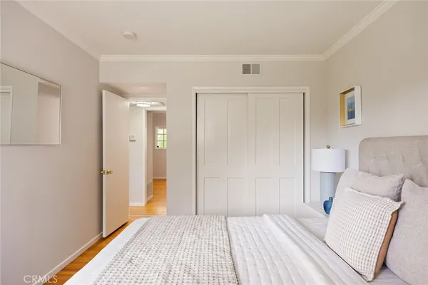 $1,998,000 | 5213 Crown Avenue, La Canada Flintridge, CA 91011