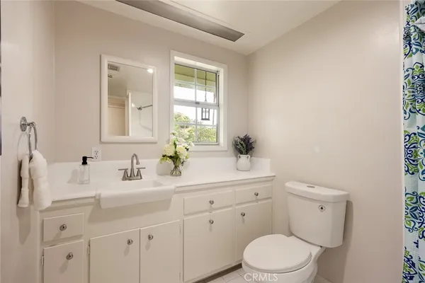 $1,998,000 | 5213 Crown Avenue, La Canada Flintridge, CA 91011