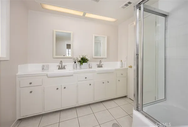 $1,998,000 | 5213 Crown Avenue, La Canada Flintridge, CA 91011