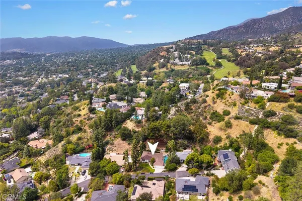 $1,998,000 | 5213 Crown Avenue, La Canada Flintridge, CA 91011