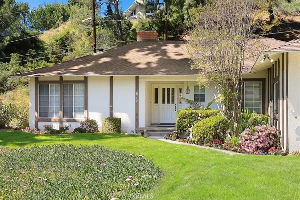 $1,998,000 | 5213 Crown Avenue, La Canada Flintridge, CA 91011