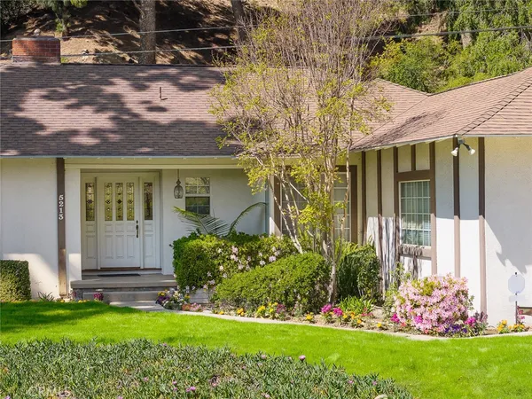$1,998,000 | 5213 Crown Avenue, La Canada Flintridge, CA 91011