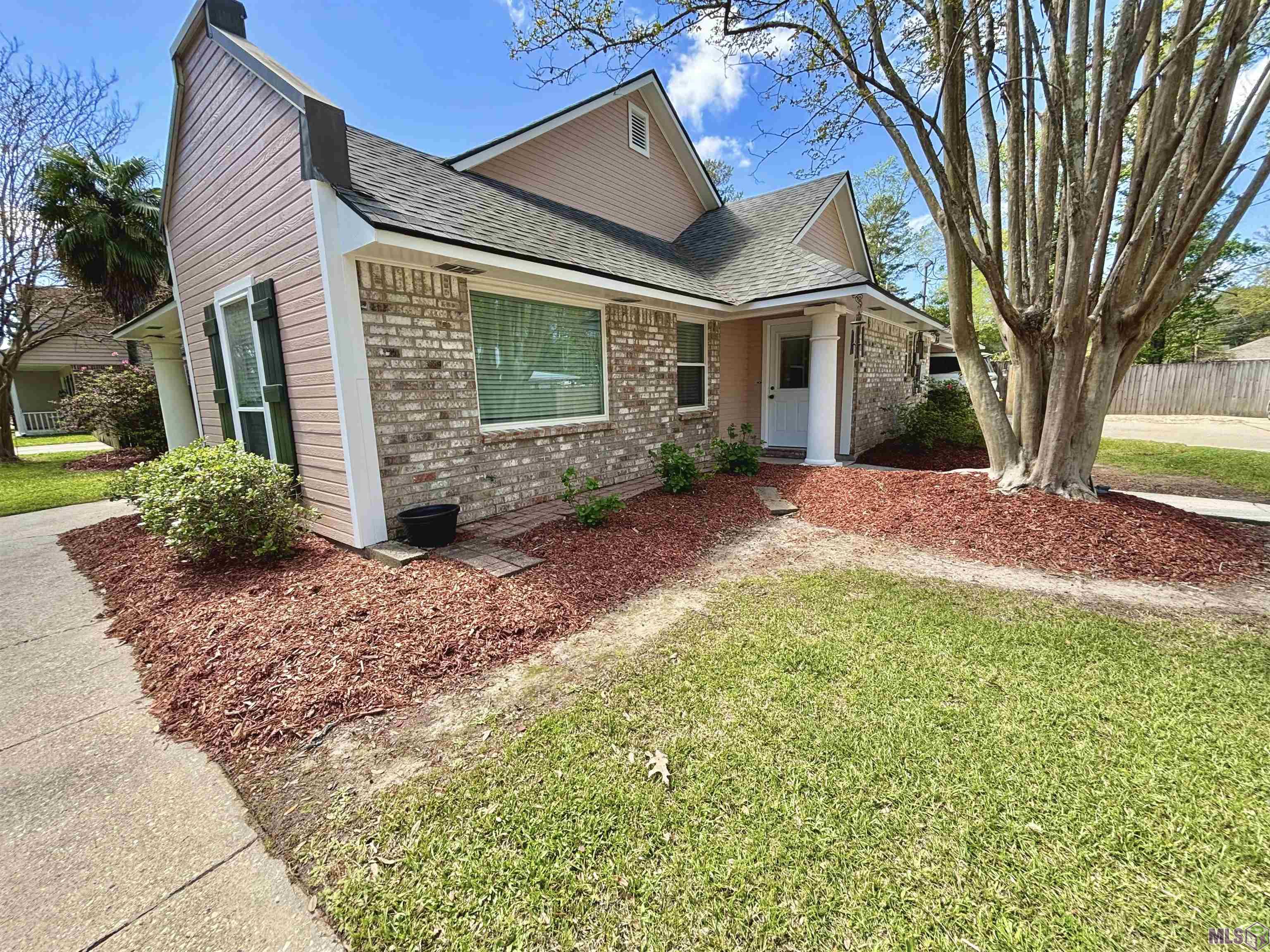 35261 Bend Road Denham Springs, LA 70706 - Photo 3 of 20