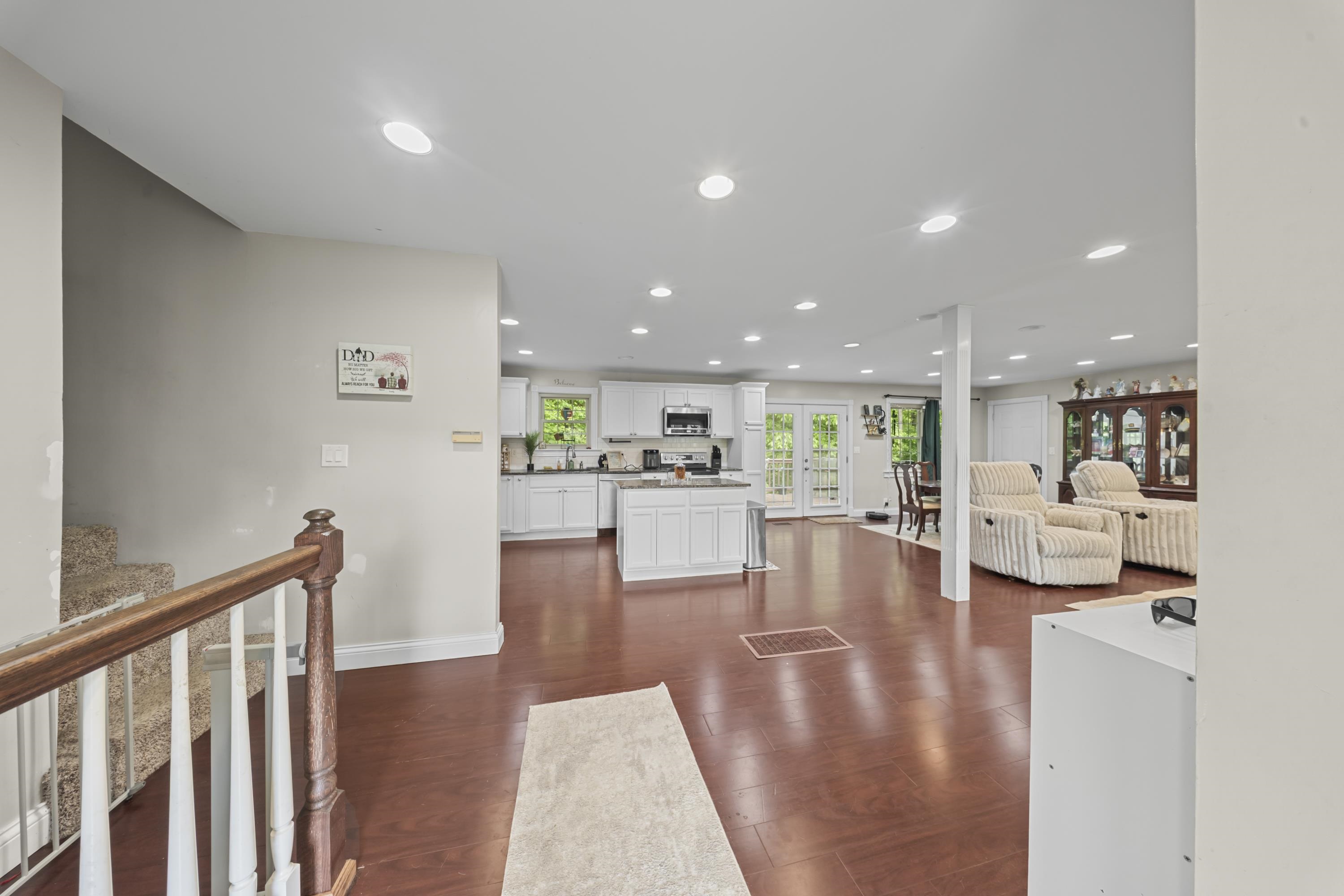 5438 Don Road Ashland, KY 41102 - Photo 4 of 37
