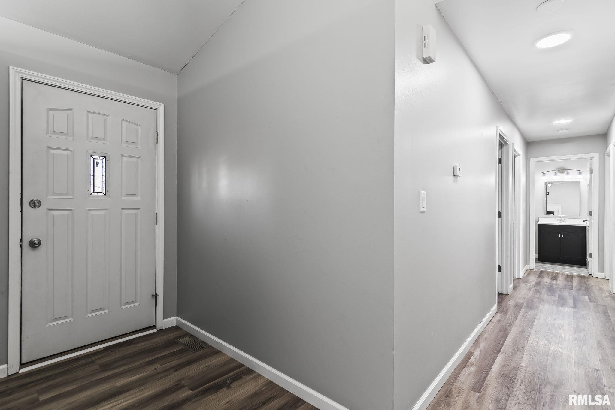 2632 Steiler Place Springfield, IL 62703 - Photo 5 of 39