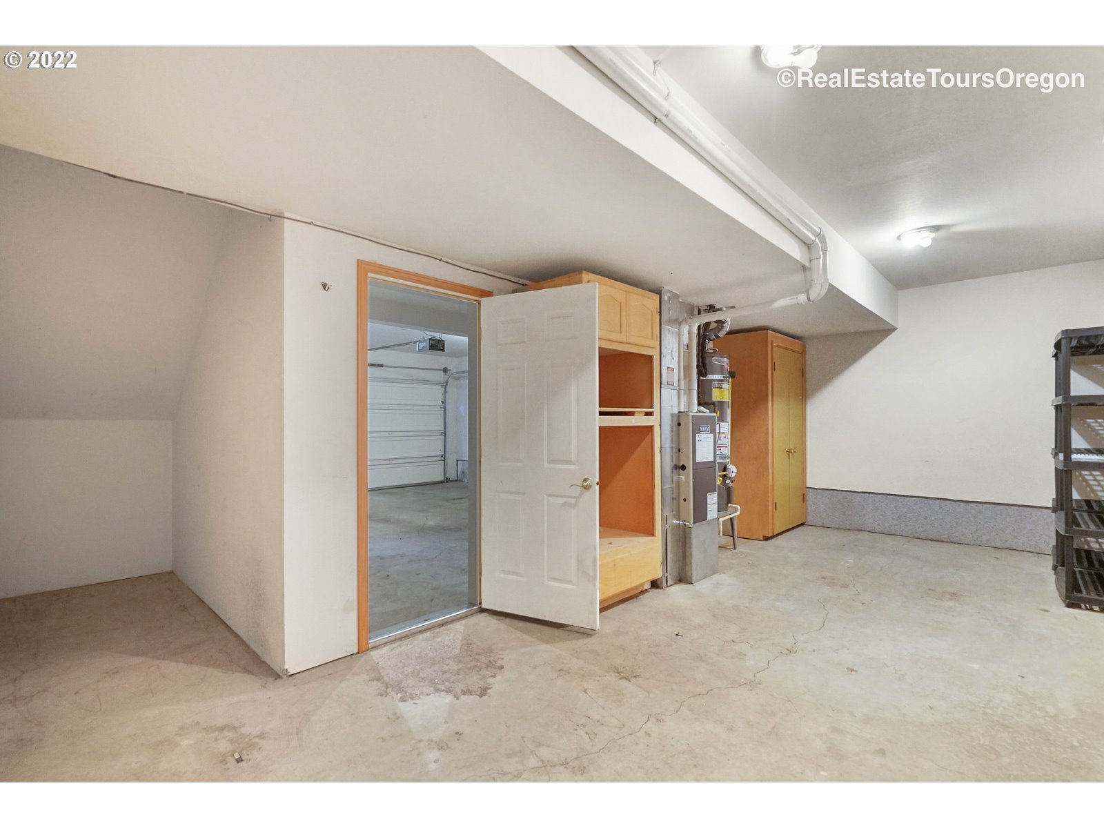 2643 Northeast Rocky Butte Road Portland, OR 97220 - Photo 24 of 27 Gallery Image 24