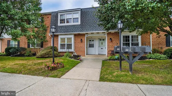 $230,000 | 28 Rose Rita Terrace, Hammonton, NJ 08037