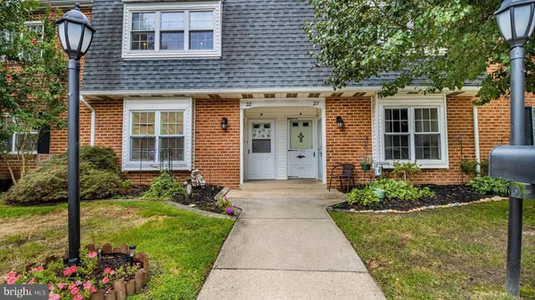 $230,000 | 28 Rose Rita Terrace, Hammonton, NJ 08037