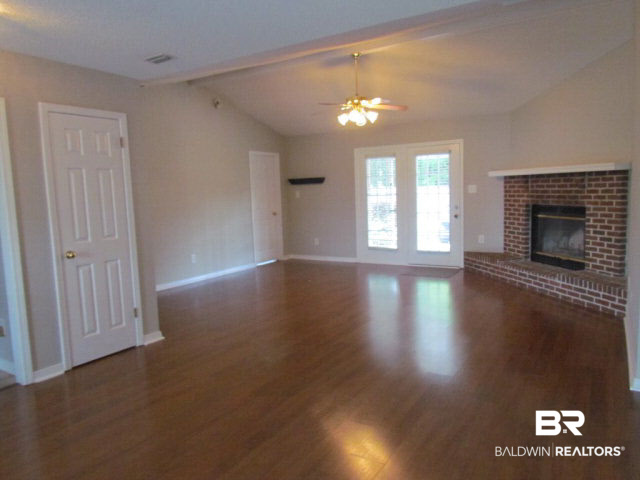 500 West Rose Avenue Foley, AL 36535 - Photo 13 of 21 NewPaint-Living Room